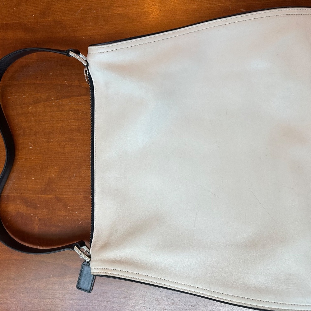 Coach VINTAGE Style #6143, WHITE with black trim and handle. - Picture 2 of 16